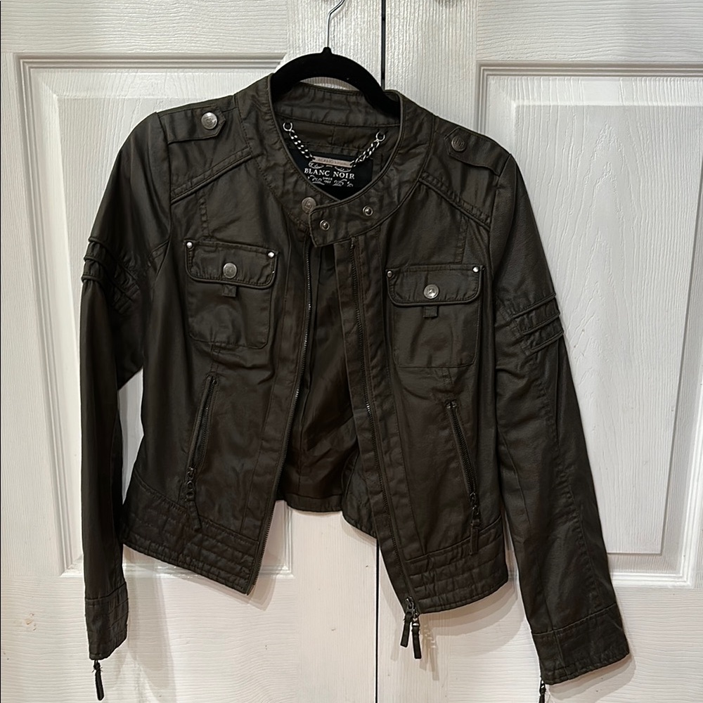 Blanc Noir Women's Black Jacket